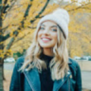 Meet your Posher, Caroline